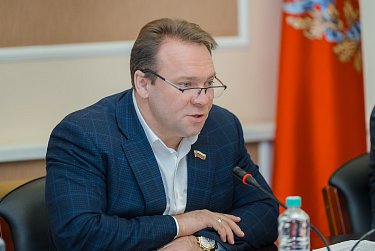 Наладить работу общественного транспорта
